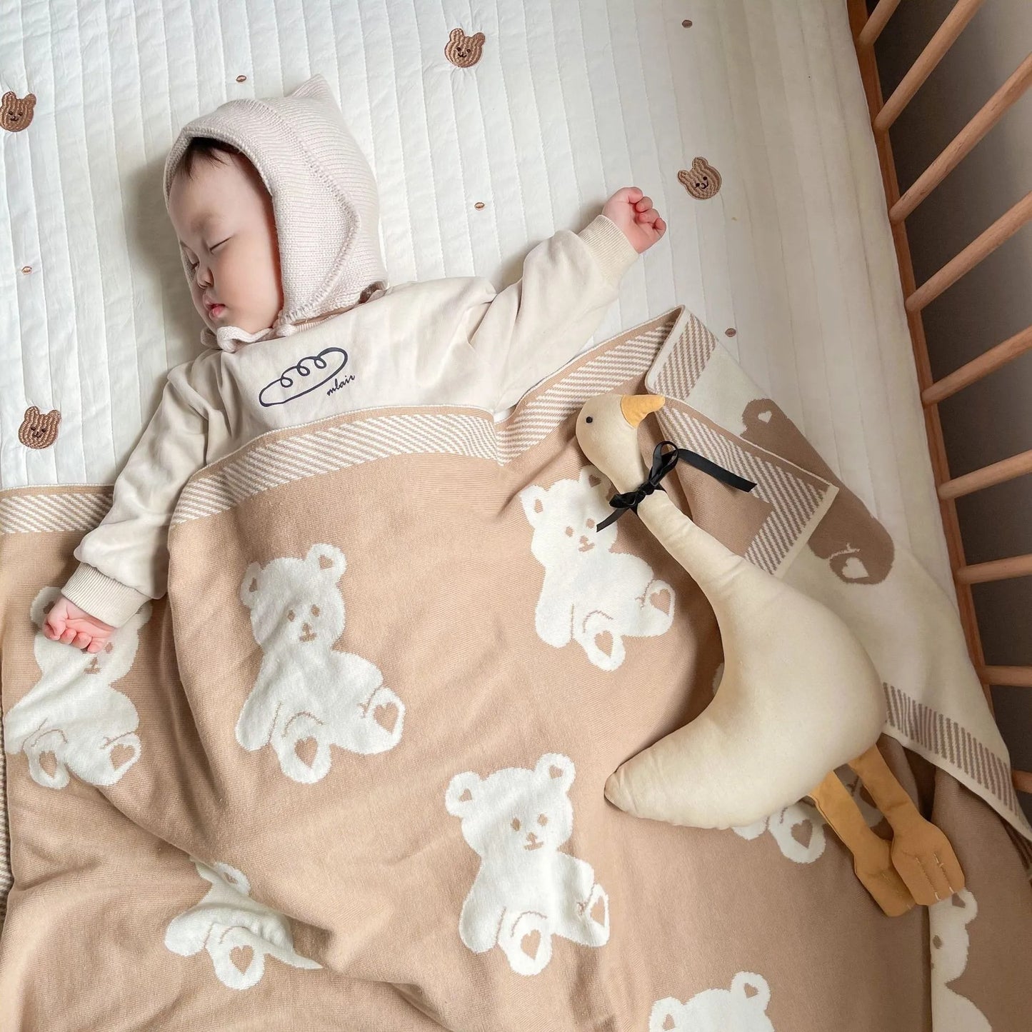 enfant-dort-avec-doudou-bebe-oie